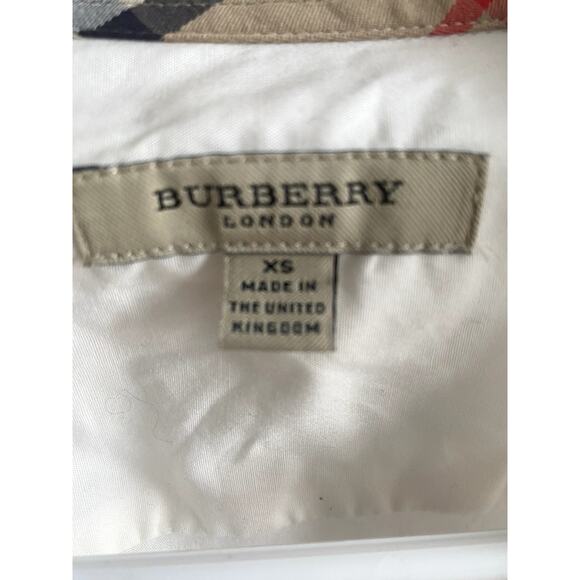 Vintage 90’s Fitted Burberry Button Up - Picture 5 of 5